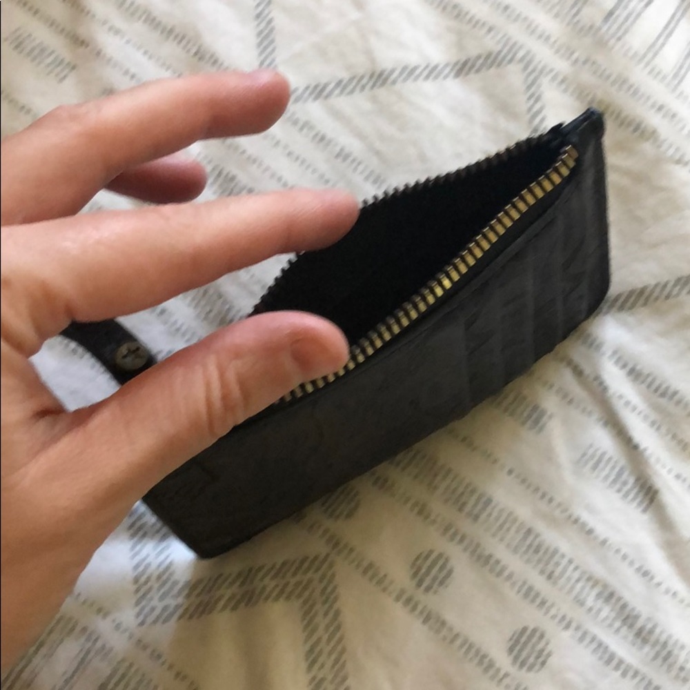 Card holder - Picture 3 of 3